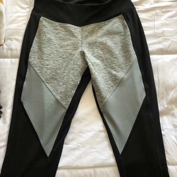 Reebok athletic leggings - Picture 2 of 3